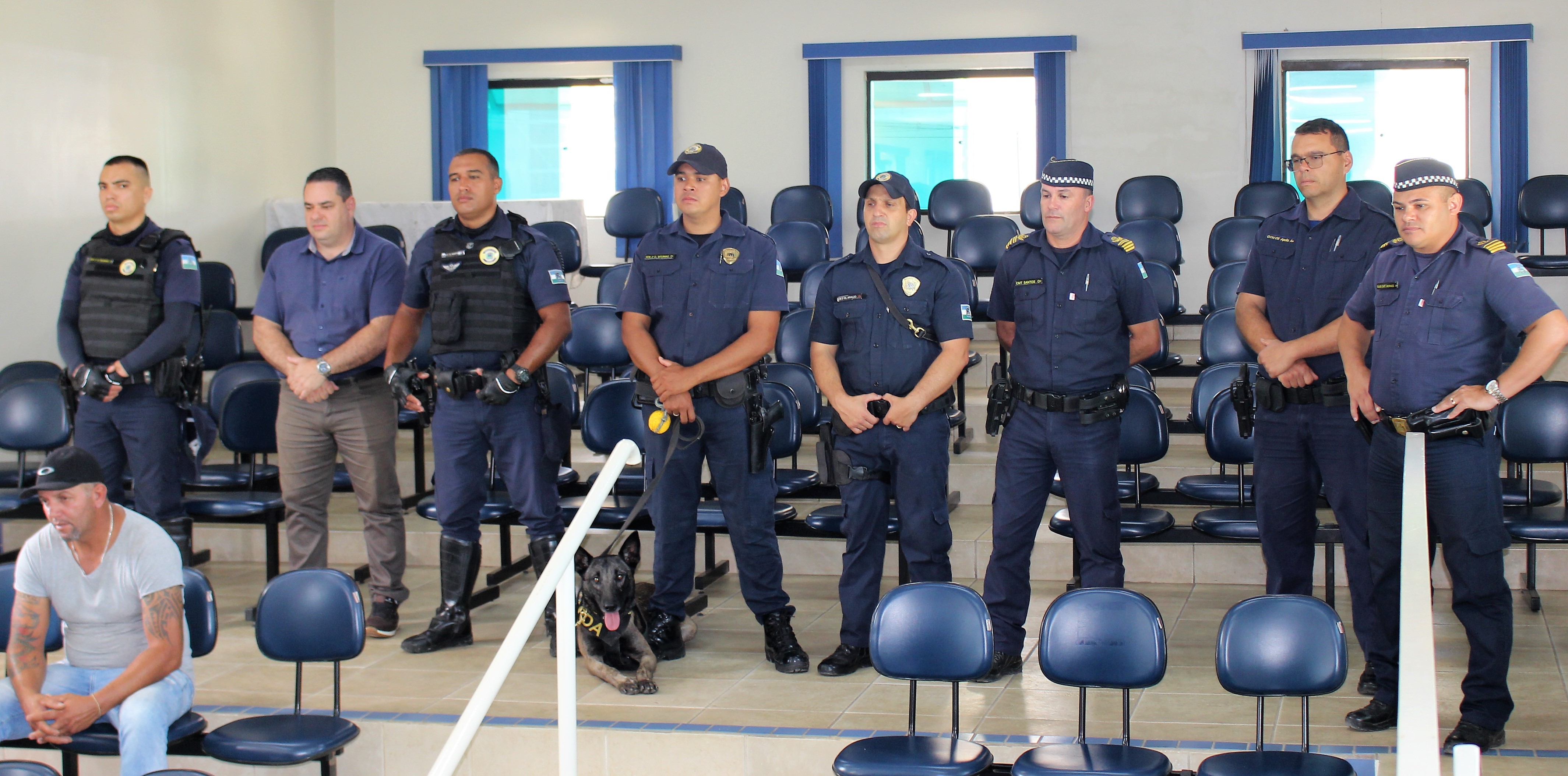 GCM homenageada: Aprovada Moção de Aplausos às equipes do Canil, da ROMU (Ronda Ostensiva Municipal), ROM (Ronda Ostensiva Motorizada) e Patrulha Ambiental